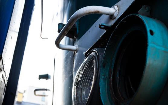 雷击电动卷帘门电机的选购要点,如何避免雷击危害